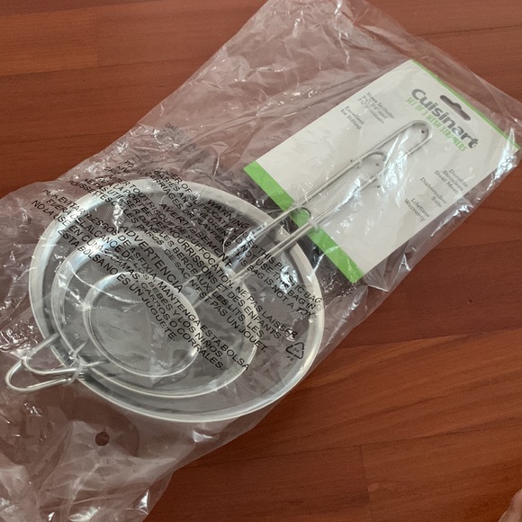 Cuisinart set of 3 micro mesh strainers. Brand new!! Perfect for soaking quinoa! - Picture 4 of 4